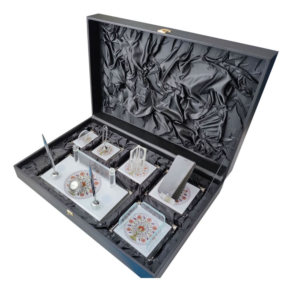 Kristal Masa Takımı